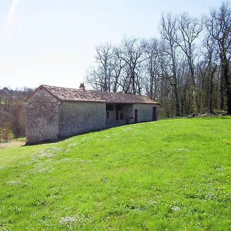 Near Bergerac Vineyards, Cleaning Included 펜션
