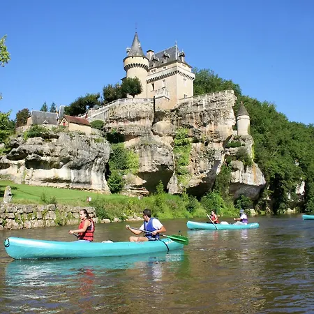Near Bergerac Vineyards, Cleaning Included *